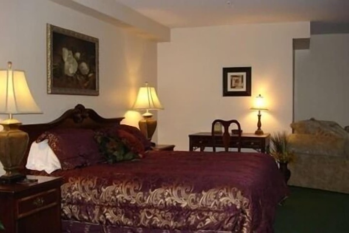 Room 13 of 22