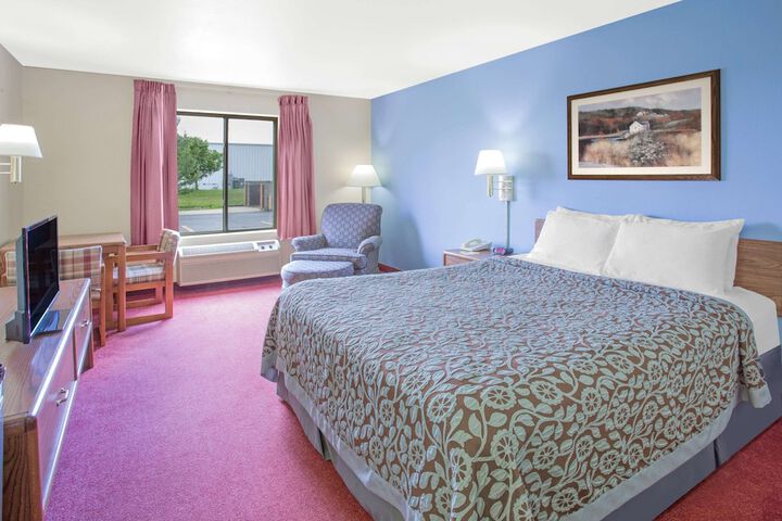 Room 7 of 15