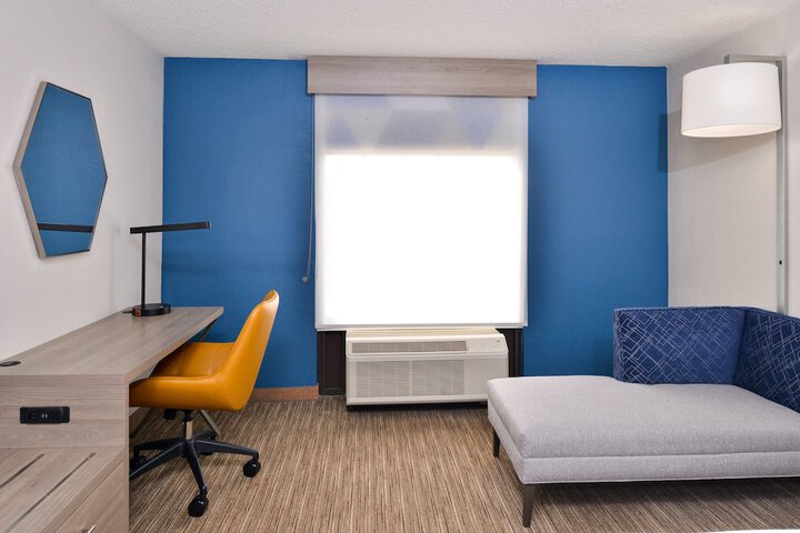 Room 7 of 41
