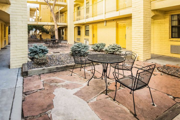 Hotel Exterior 29 of 29