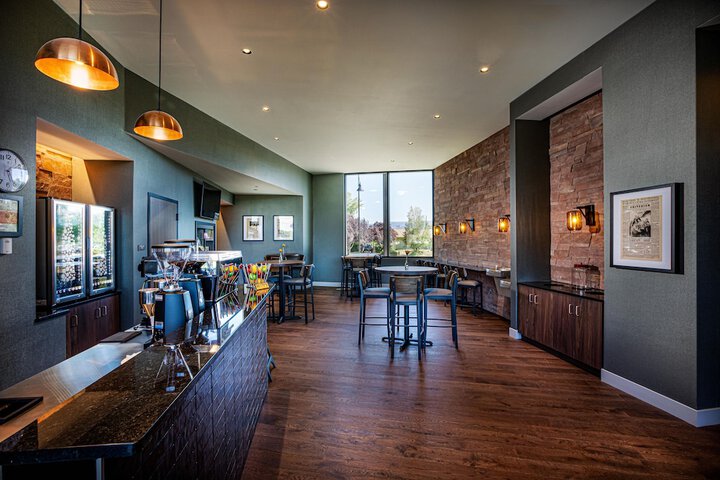 Hotel Maverick