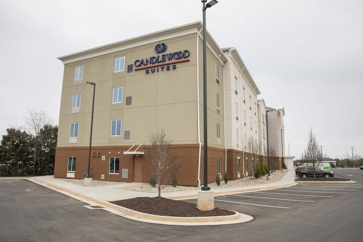 Hotel 4 of 56