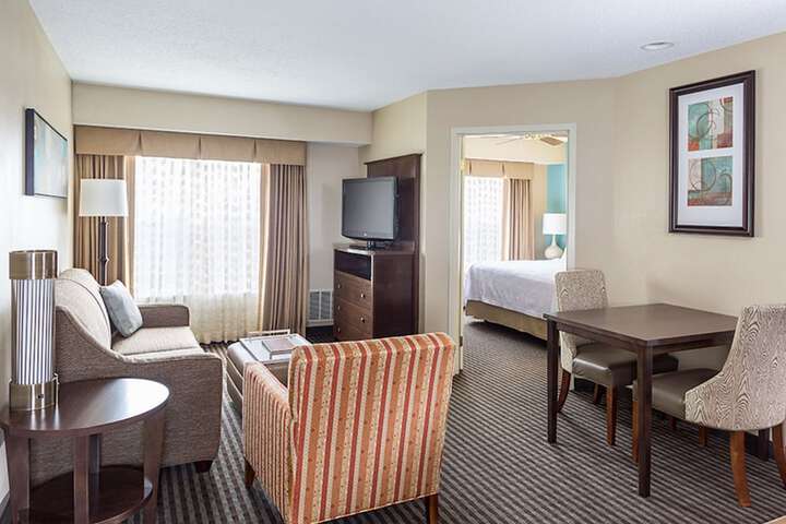 Room 11 of 27