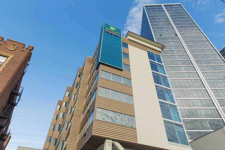 Hotel 3 of 61