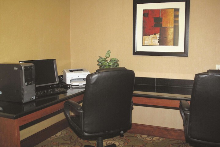 Business Center 30 of 31