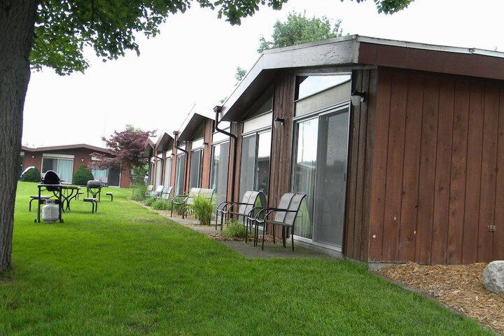 Naders Motel & Suites