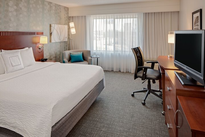 Room 15 of 22