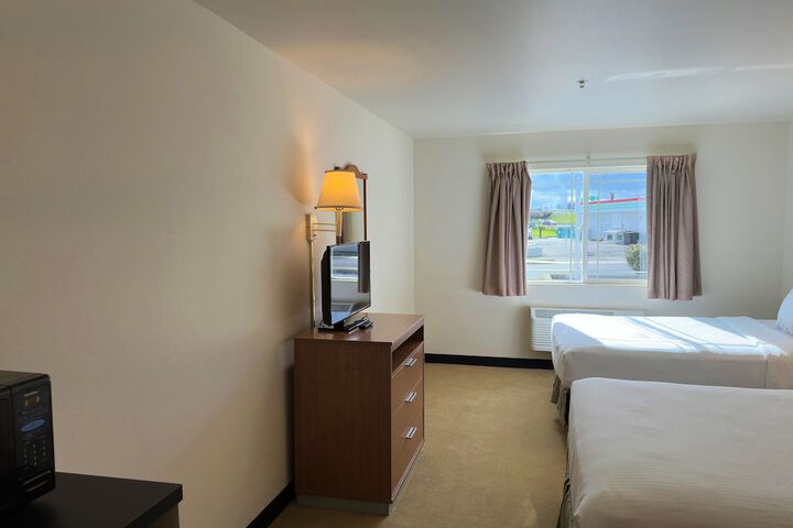 Peppermill Empress Inn