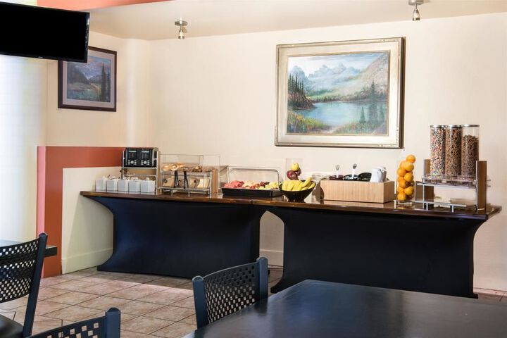 Ramada by Wyndham Denver Downtown