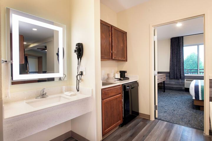 Wilderness at the Smokies - Stone Hill Lodge