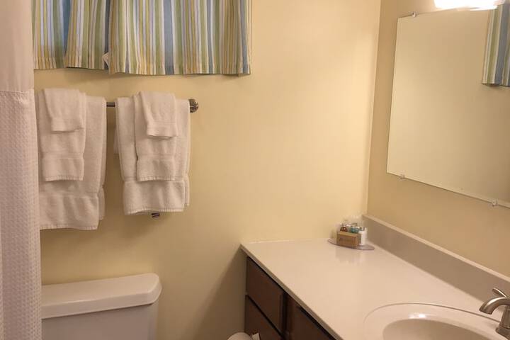 Room 21 of 37