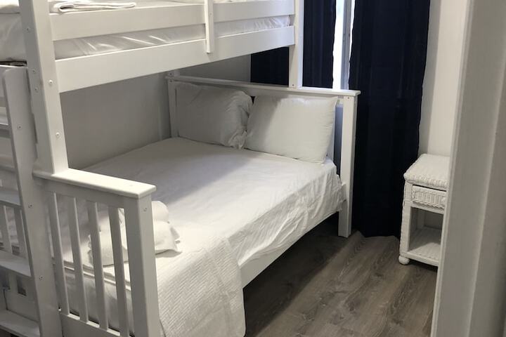 Room 91 of 104