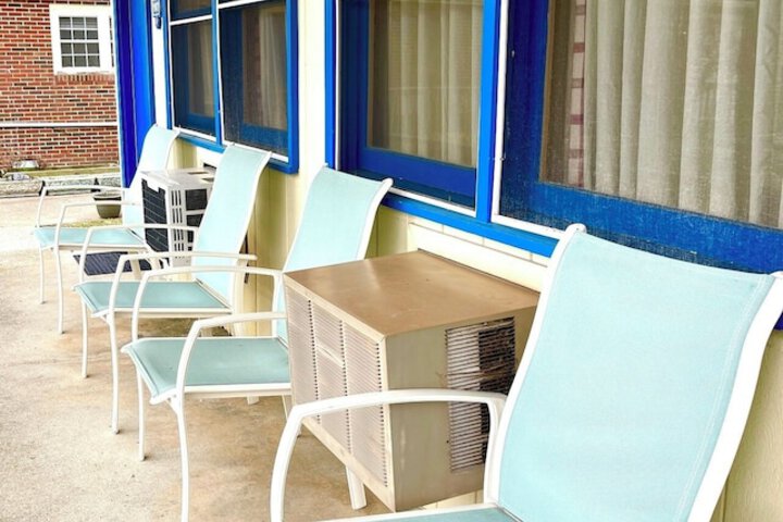 Maddox Inn