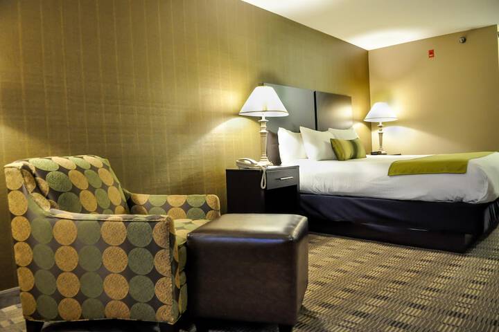 Room 6 of 24