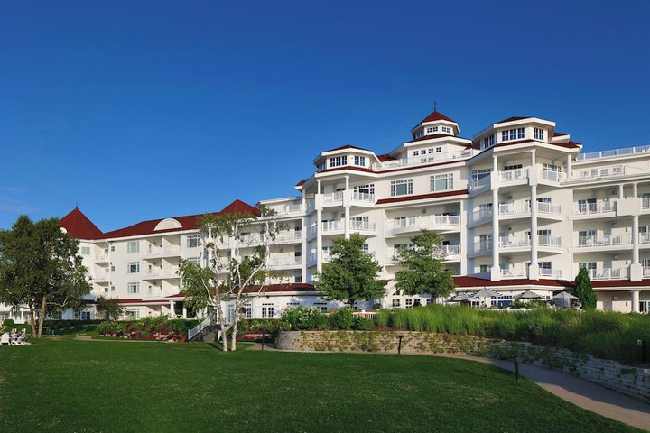 Hotel 5 of 211