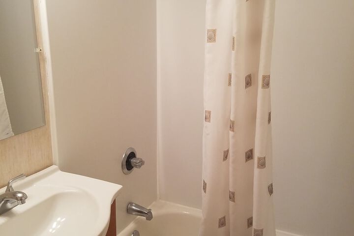 Room 35 of 70