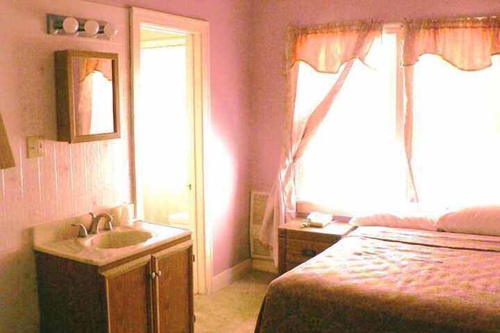 Room 9 of 40
