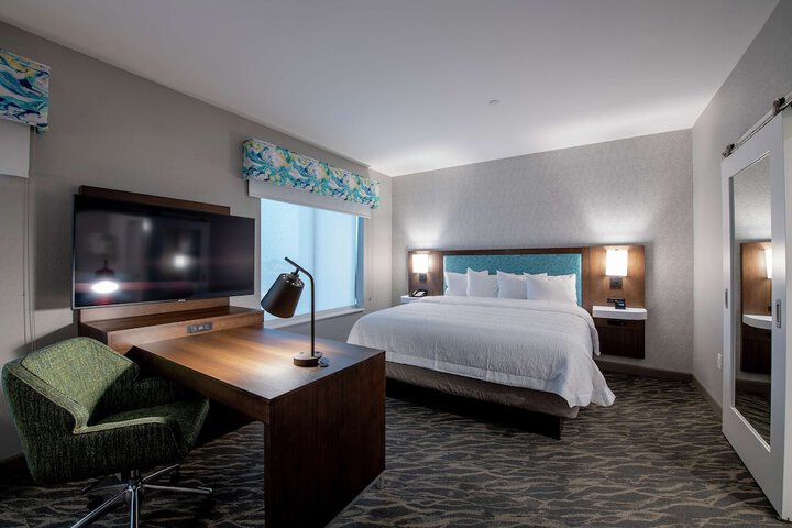 Room 16 of 72