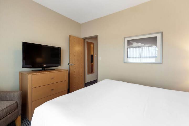 Best Western Grande Prairie Hotel & Suites