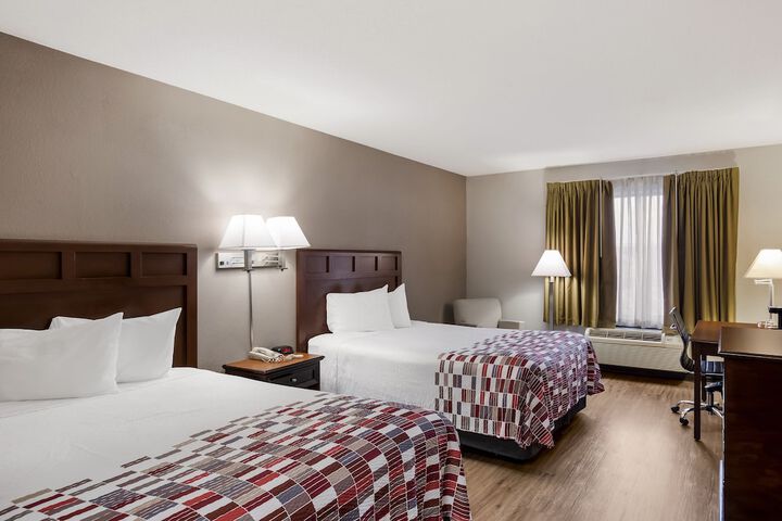 Room 14 of 33