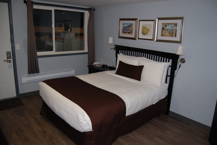Room 28 of 47