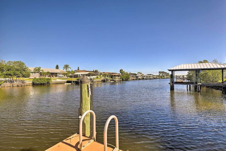 Heated Pool / spa & Dock: Apollo Beach Home on Canal