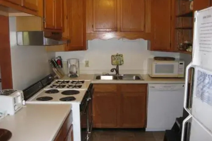 Decked Out 4 Br Home