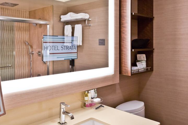 Hotel Strata
