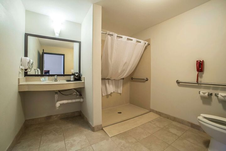 Room 19 of 33