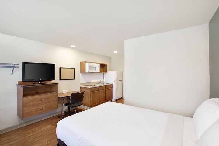 Room 15 of 28