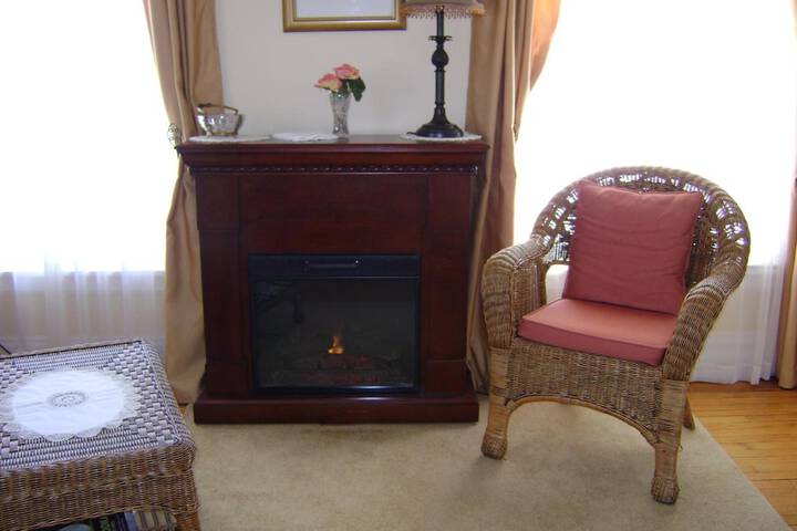 Room 8 of 25