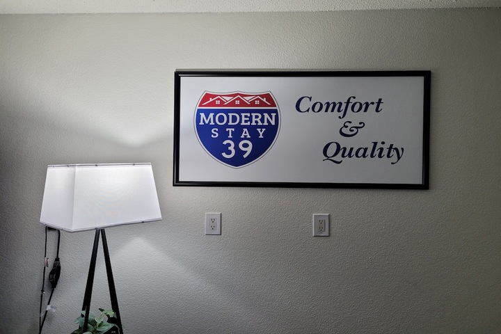 Modern Stay 39 Lakeview by OYO Minonk Garden