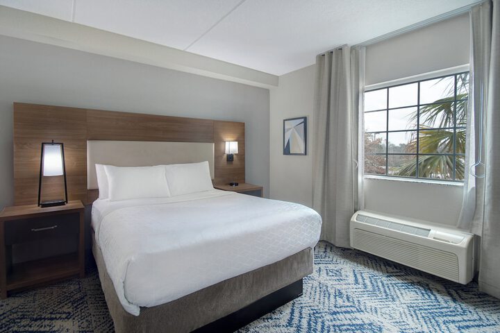 Room 21 of 61