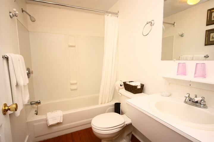 Room 40 of 67