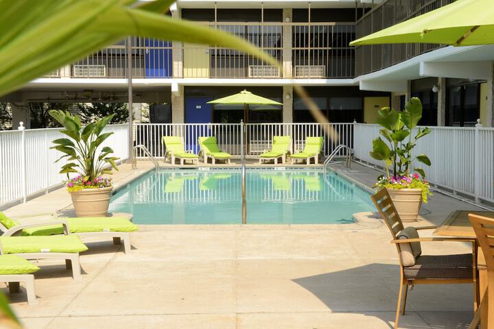 Pool 11 of 71