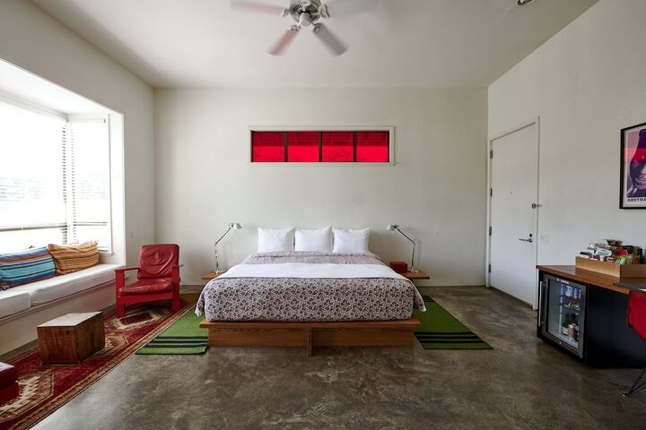 Room 14 of 34