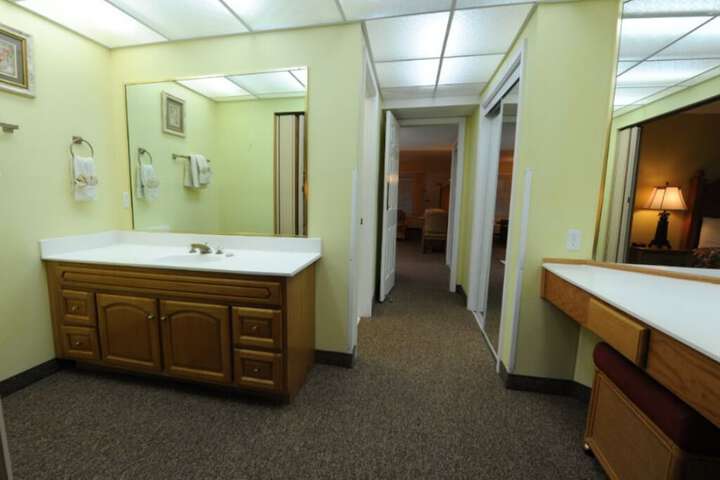 Room 15 of 18