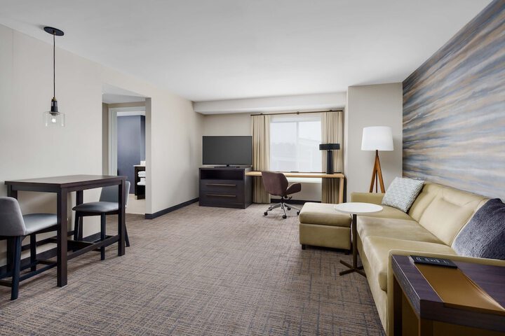 Room 16 of 30