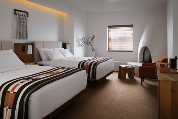 Suite 23 of 60