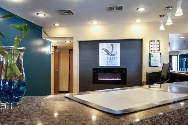Hotel Interior 7 of 34