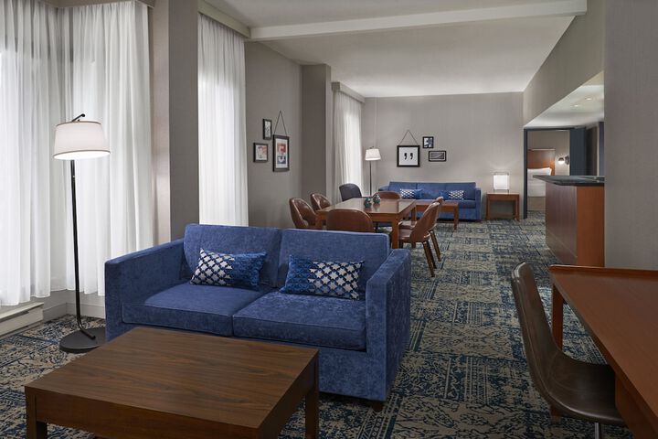 Room 12 of 38