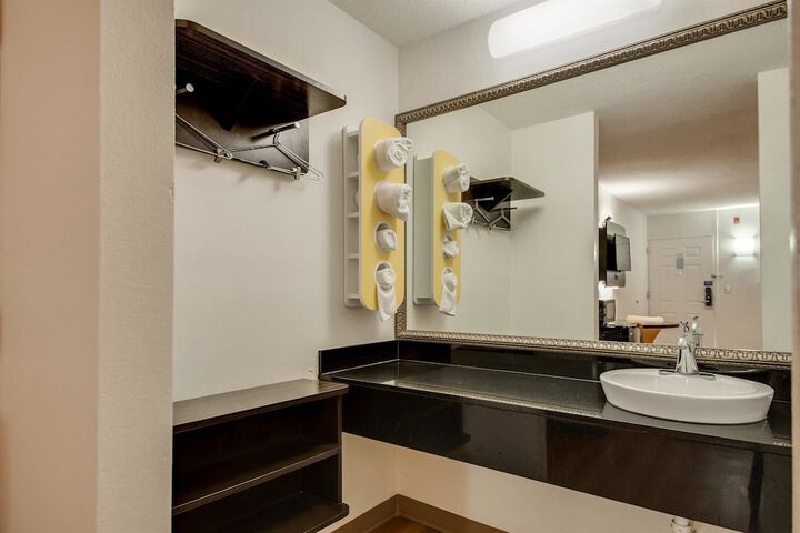 Motel 6 Jennings LA