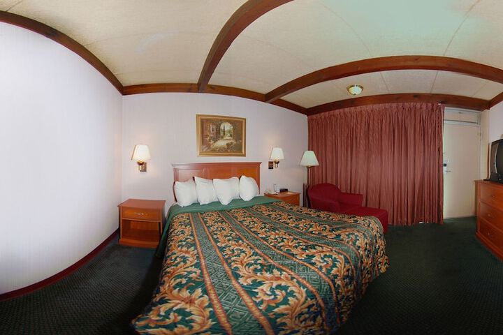 Days Inn by Wyndham Niles