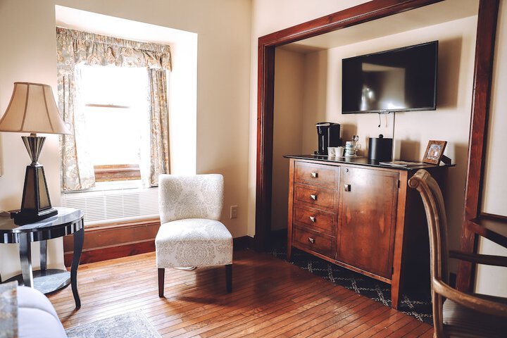Room 30 of 89