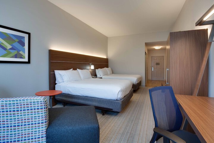 Room 13 of 41