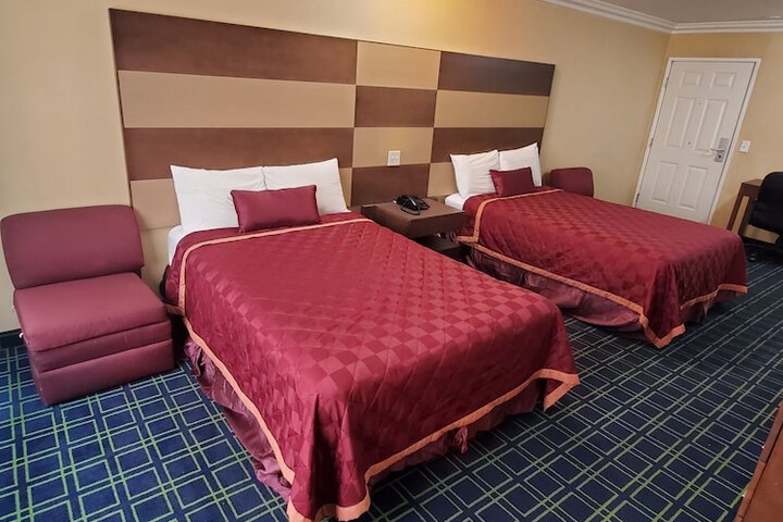 Room 14 of 14