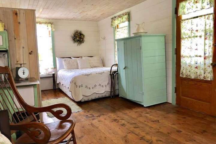 Room 14 of 25