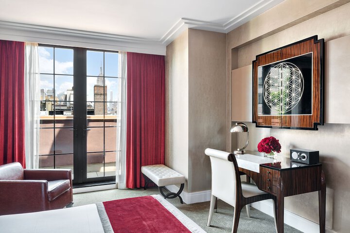 Room 33 of 44