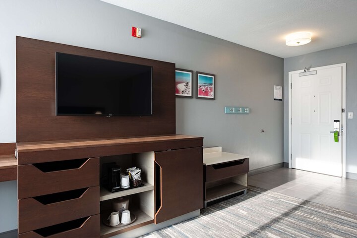 Room 41 of 66
