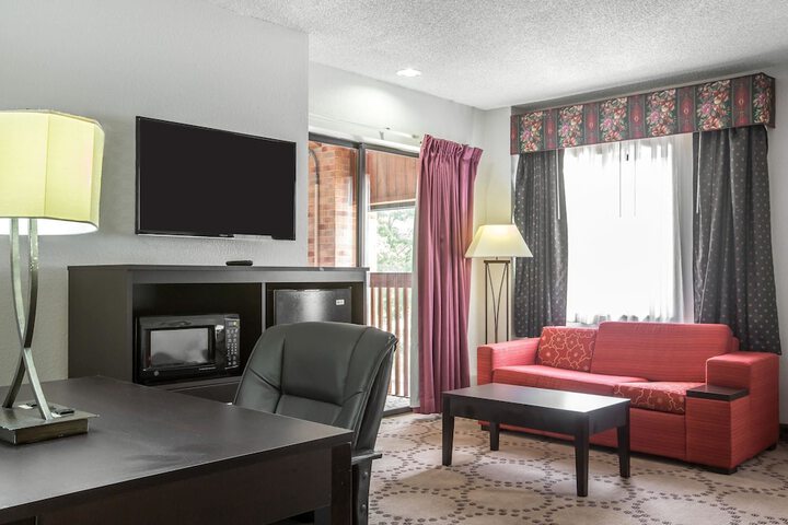 Room 22 of 45